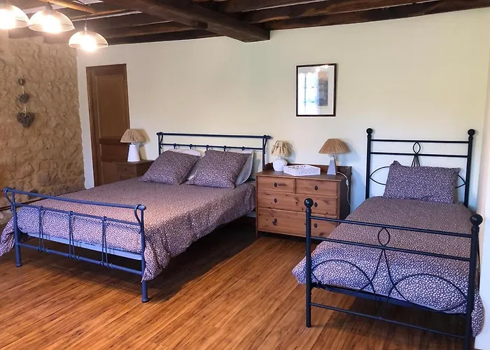 Domaine Du Roucou Bed & Breakfast Nabirat